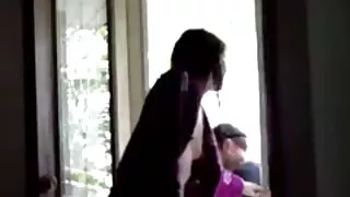 Esposa assistir filme pornô com as brasileirinhas Lambe Bolas e dá um boquete babando na cam.