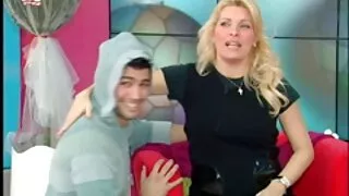 Fodido por um videos de sexo gratis brasileirinhas homem com preservativo.