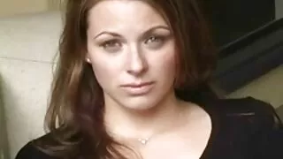 Câmara vídeo pornô de brasileirinha escondida no consultório do ginecologista.