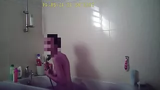 Loira fodida ver videos pornos as brasileirinhas por uma máquina de sexo.