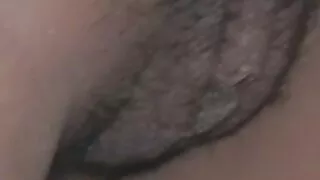 Rasgou o biquíni vídeo de pornô da brasileirinha e fodeu a rapariga.