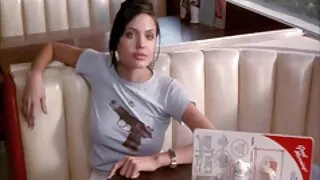 A brasileirinhas vídeos pornô mulher faz um broche na primeira reunião.