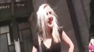 Apanhei vídeo pornô da casa das brasileirinhas um ladrão e fodi.