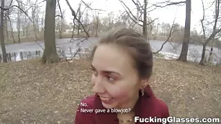 A menina com tranças vídeo pornô das brasileirinhas 2019 faz sexo com o tutor.
